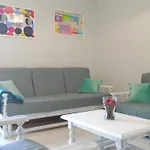 Spacious In With Sea View - 90 M² Appartement