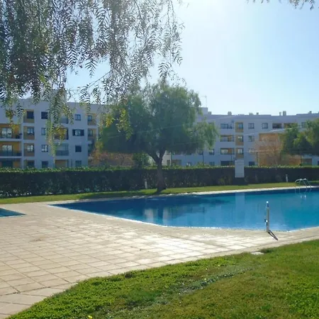Spacious In With Sea View - 90 M²