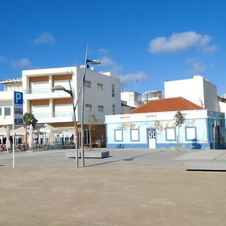Spacious In With Sea View - 90 M² * Armação de Pêra
