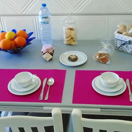 Spacious In With Sea View - 90 M² Apartamento *