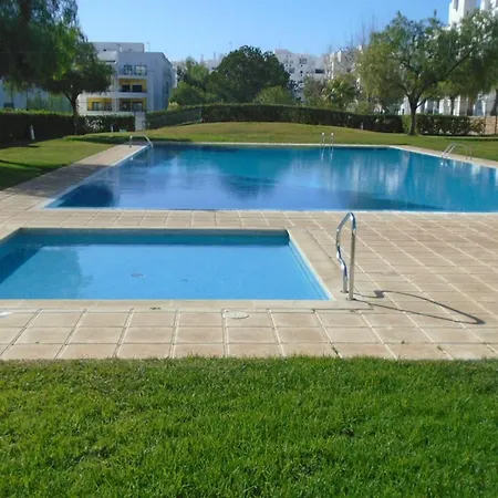 Spacious In With Sea View - 90 M²
