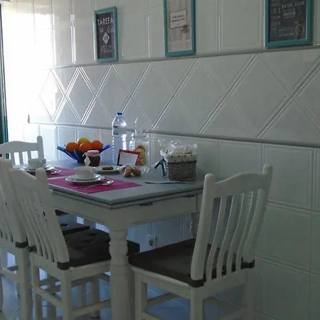 Spacious In With Sea View - 90 M²