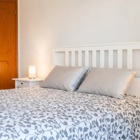 Spacious In With Sea View - 90 M² * Armação de Pêra