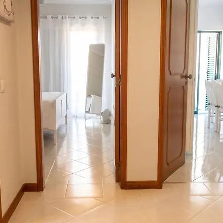 Spacious In With Sea View - 90 M² דירה *