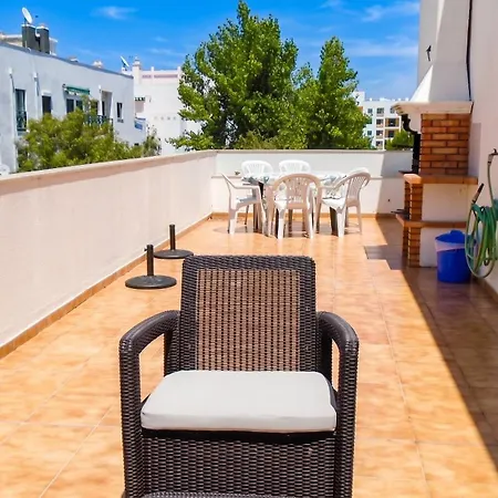Spacious In With Sea View - 90 M² *