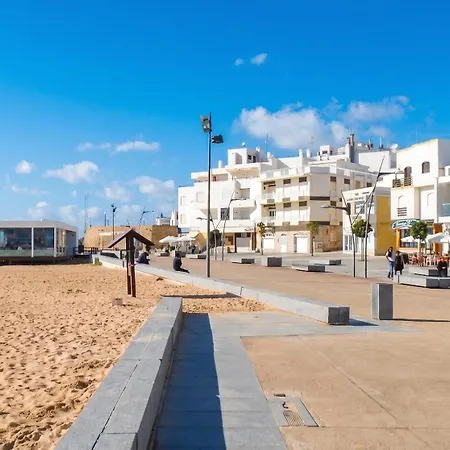 Spacious In With Sea View - 90 M² Appartamento *