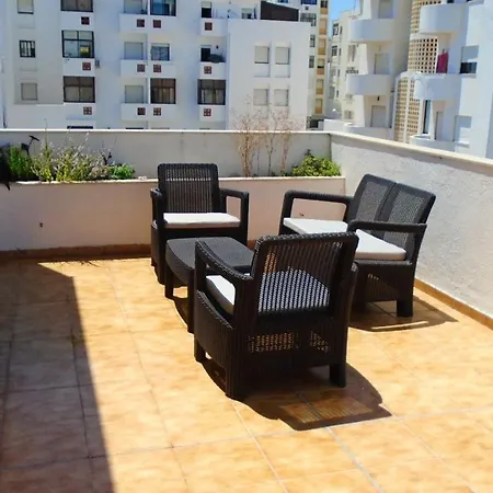 Spacious In With Sea View - 90 M² Armação de Pêra