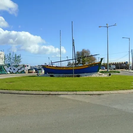 Apartament Spacious In With Sea View - 90 M² Armação de Pêra