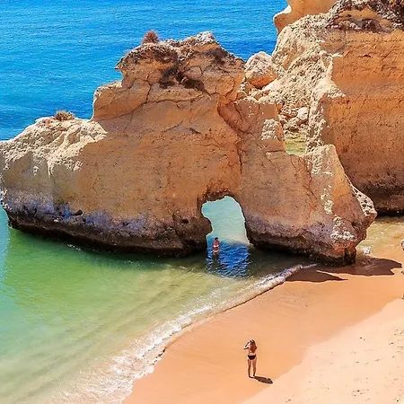 Spacious In With Sea View - 90 M² Apartament